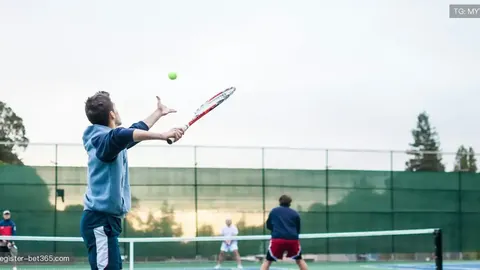 曹缘荣获世界泳联2025年度最佳男子跳水运动员称号，央视体育微博祝贺！